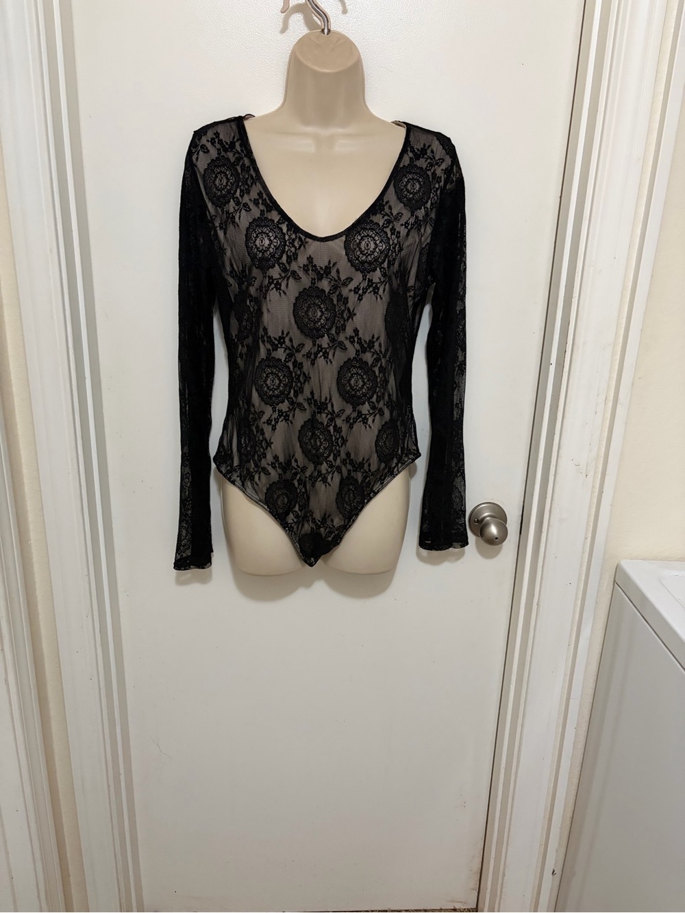 SJS Black Sheer Floral Lace Long-Sleeve Bodysuit